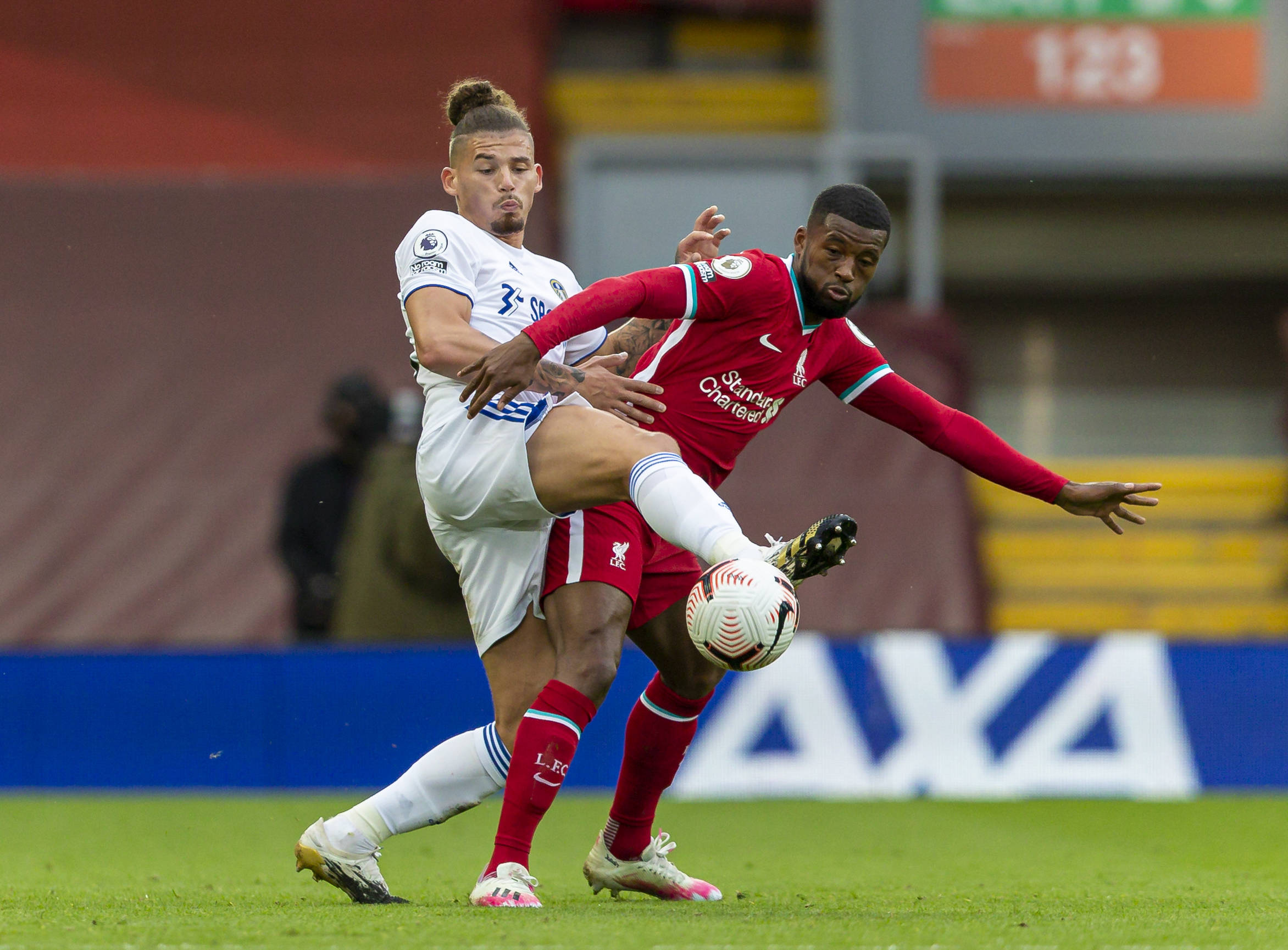 并承诺通过 并承诺通过